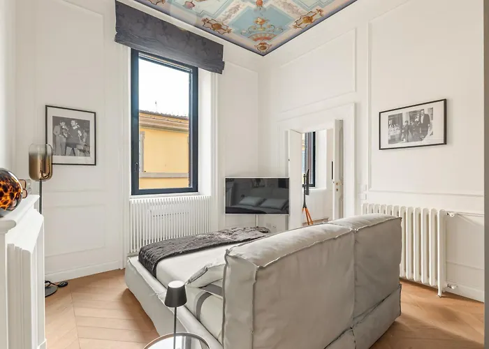 Charm And Elegance By The Spanish Steps Apartment Rom