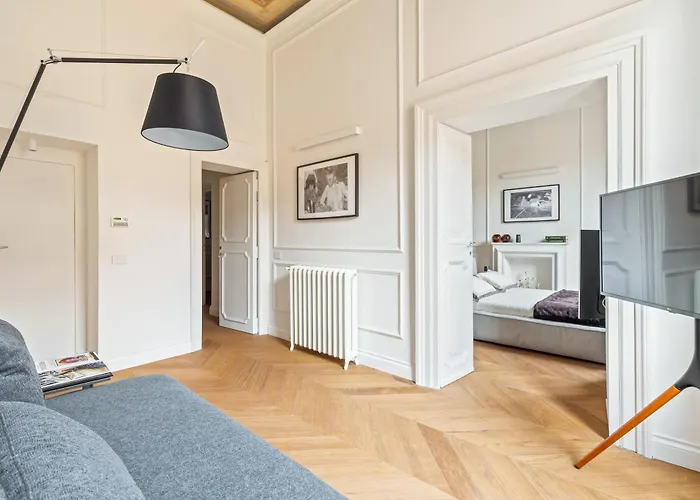 Charm And Elegance By The Spanish Steps Apartment Rom